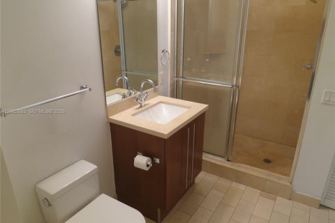 Condo in Miami, Florida, 1 bedroom  № 2053034 - photo 16