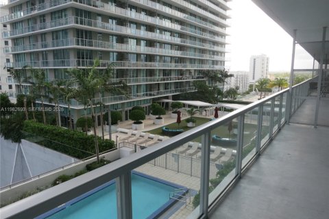 Condo in Miami, Florida, 1 bedroom  № 2053034 - photo 8