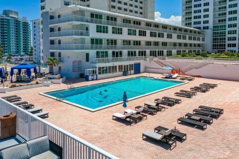 Copropriété à louer à Miami Beach, Floride: 1 chambre, 52.95 m2 № 1878580 - photo 5