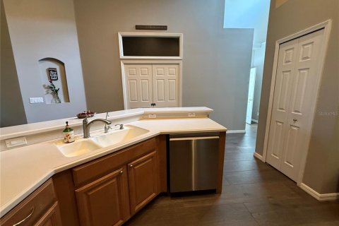 Touwnhouse à vendre à Winter Haven, Floride: 3 chambres, 131.83 m2 № 2389199 - photo 7