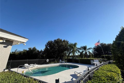 Touwnhouse à vendre à Winter Haven, Floride: 3 chambres, 131.83 m2 № 2389199 - photo 22