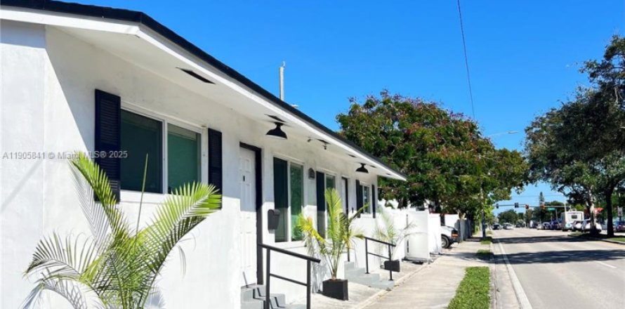 Immobilier commercial à Fort Lauderdale, Floride 128.39 m2 № 1957165