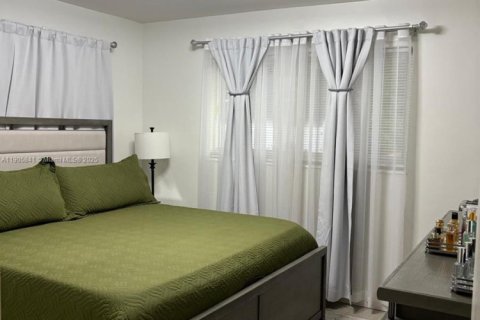 Immobilier commercial à vendre à Fort Lauderdale, Floride: 128.39 m2 № 1957165 - photo 21