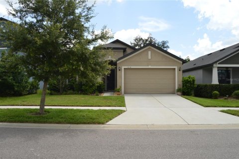 House in Seffner, Florida 3 bedrooms, 193.24 sq.m. № 2149465