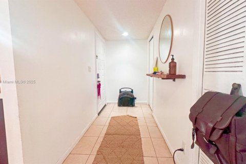 Condo in Weston, Florida, 2 bedrooms  № 1761879 - photo 5