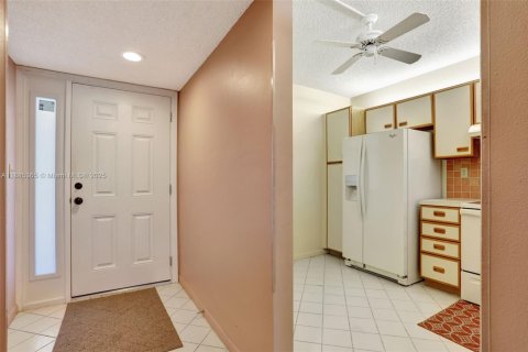 Condominio en venta en Coconut Creek, Florida, 2 dormitorios, 120.77 m2 № 1932546 - foto 13