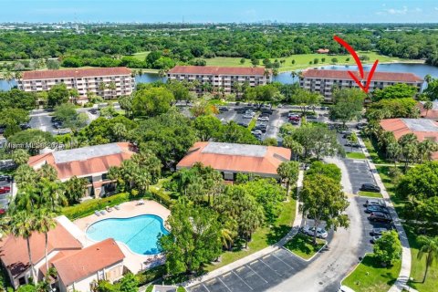 Condominio en venta en Coconut Creek, Florida, 2 dormitorios, 120.77 m2 № 1932546 - foto 9