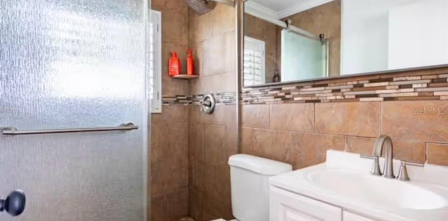 Casa en Saint Petersburg, Florida 2 dormitorios, 83.61 m2 № 1669875