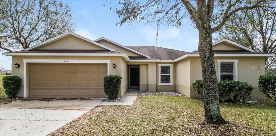 Villa ou maison à Apopka, Floride 4 chambres, 169.55 m2 № 1879448