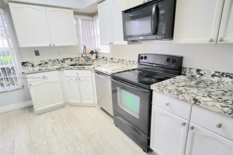 Condo in Boca Raton, Florida, 2 bedrooms  № 1812174 - photo 7
