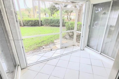 Condo in Boca Raton, Florida, 2 bedrooms  № 1812174 - photo 21