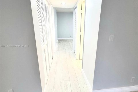 Condo in Boca Raton, Florida, 2 bedrooms  № 1812174 - photo 20