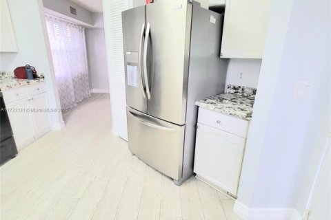 Condo in Boca Raton, Florida, 2 bedrooms  № 1812174 - photo 10