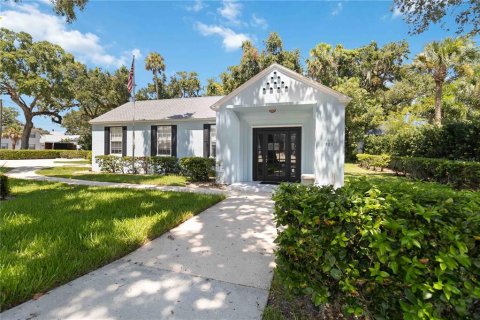 Propiedad comercial en venta en New Smyrna Beach, Florida № 1855976 - foto 5