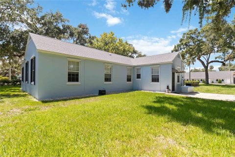 Propiedad comercial en venta en New Smyrna Beach, Florida № 1855976 - foto 26