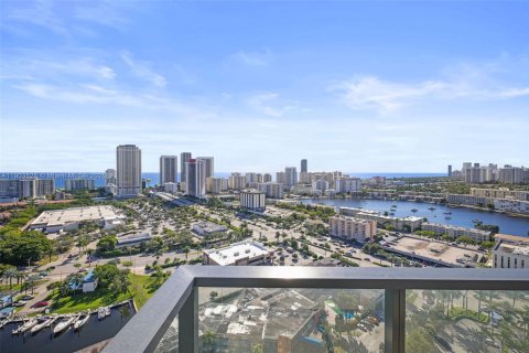 Apartamento en alquiler en Hallandale Beach, Florida, 2 dormitorios, 110.09 m2 № 2081845 - foto 8