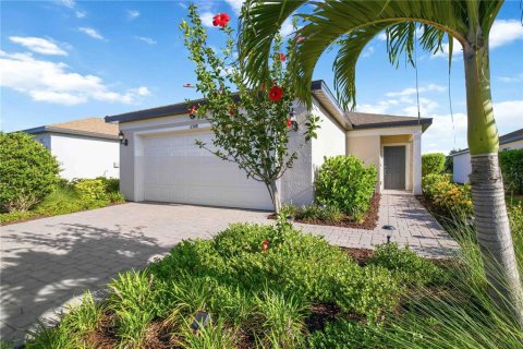 House in Sarasota, Florida 3 bedrooms, 115.66 sq.m. № 2225594