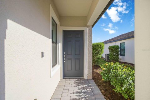 House in Sarasota, Florida 3 bedrooms, 115.66 sq.m. № 2225594 - photo 4