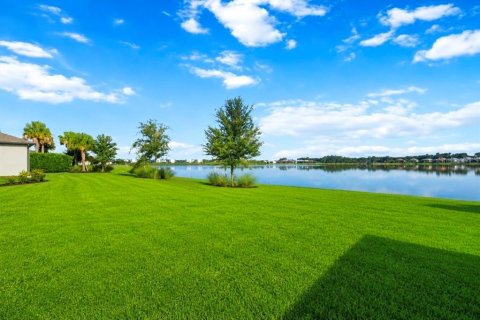 House in Sarasota, Florida 3 bedrooms, 115.66 sq.m. № 2225594 - photo 28