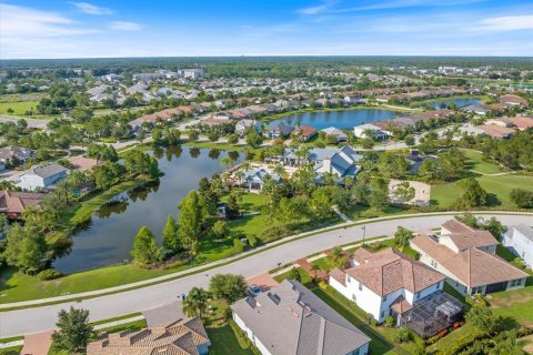 Casa en venta en Lakewood Ranch, Florida, 6 dormitorios, 362.23 m2 № 2235580 - foto 7