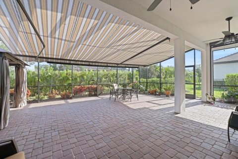Casa en venta en Lakewood Ranch, Florida, 6 dormitorios, 362.23 m2 № 2235580 - foto 25