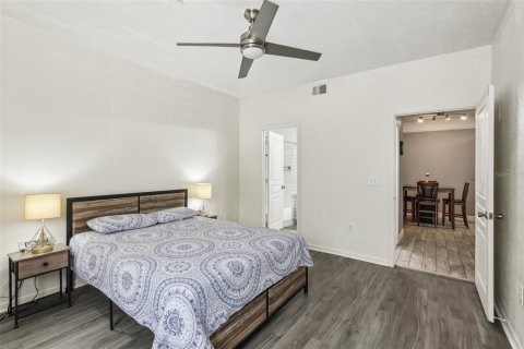 Condo in Tampa, Florida, 2 bedrooms  № 2092538 - photo 26