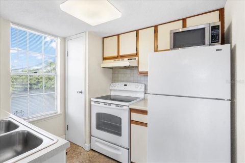 Copropriété à vendre à Saint Petersburg, Floride: 1 chambre, 49.7 m2 № 1733339 - photo 9