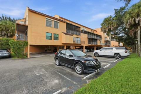 Condo in Plantation, Florida, 2 bedrooms  № 2355397