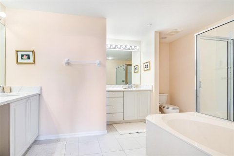 Condo in Fort Myers, Florida, 3 bedrooms № 2229333 - photo 30
