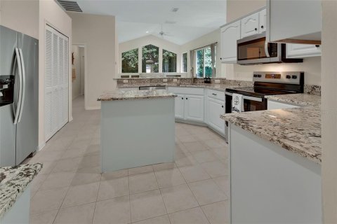 Villa ou maison à vendre à Deltona, Floride: 3 chambres, 206.52 m2 № 1903896 - photo 6