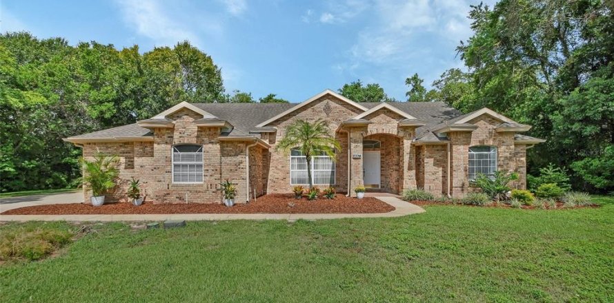 Villa ou maison à Deltona, Floride 3 chambres, 206.52 m2 № 1903896
