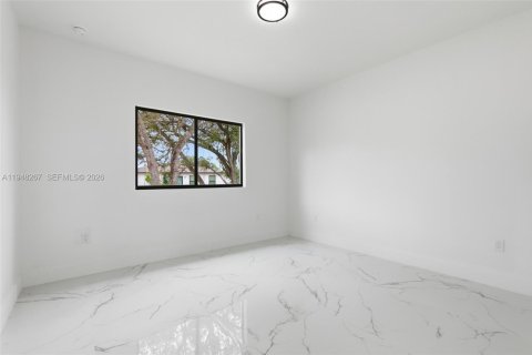 Casa en venta en Fort Myers, Florida, 3 dormitorios, 142.88 m2 № 2006743 - foto 15