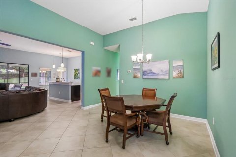 Villa ou maison à vendre à Davenport, Floride: 4 chambres, 221.2 m2 № 2149883 - photo 11