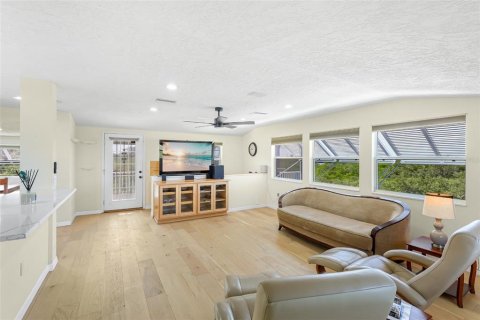 Villa ou maison à vendre à Palmetto, Floride: 5 chambres, 319.12 m2 № 2406421 - photo 4