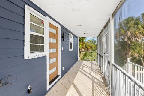 Villa ou maison à vendre à Palmetto, Floride: 5 chambres, 319.12 m2 № 2406421 - photo 15