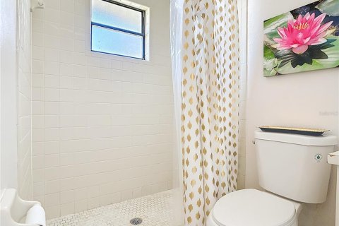 Casa en venta en New Smyrna Beach, Florida, 3 dormitorios, 173.91 m2 № 2239759 - foto 29