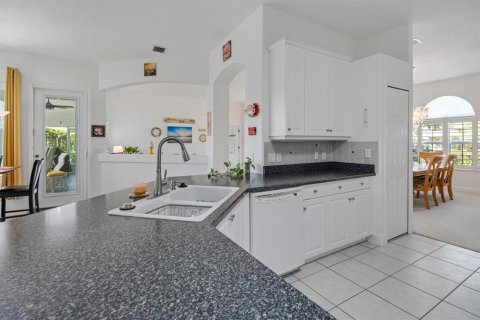 House in Palm Coast, Florida 4 bedrooms, 226.96 sq.m. № 2196385 - photo 19