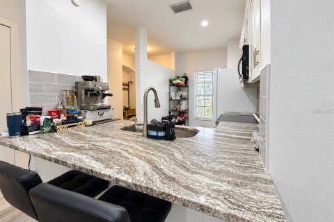 Touwnhouse à louer à Brandon, Floride: 2 chambres, 110 m2 № 2421862 - photo 14