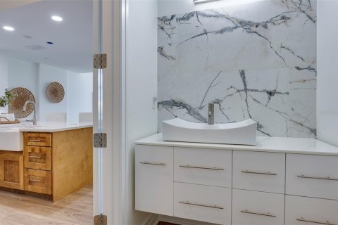 Copropriété à louer à Clearwater, Floride: 2 chambres, 135.45 m2 № 2399540 - photo 9