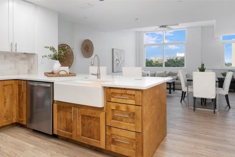 Copropriété à louer à Clearwater, Floride: 2 chambres, 135.45 m2 № 2399540 - photo 4