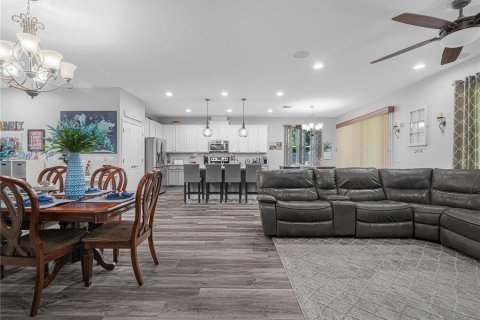 Casa en venta en Auburndale, Florida, 4 dormitorios, 213.4 m2 № 2296283 - foto 9