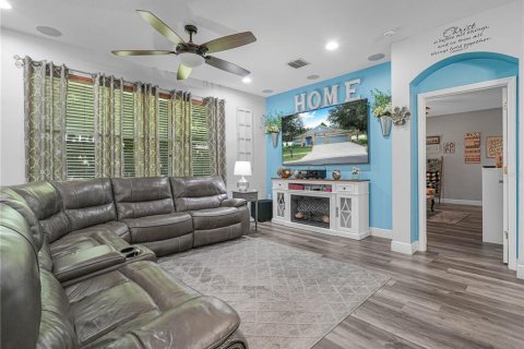 Casa en venta en Auburndale, Florida, 4 dormitorios, 213.4 m2 № 2296283 - foto 6