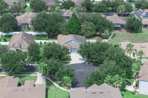 Casa en venta en Auburndale, Florida, 4 dormitorios, 213.4 m2 № 2296283 - foto 2