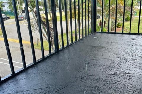 Condo in Delray Beach, Florida, 2 bedrooms  № 1963646 - photo 2