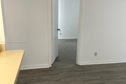 Condo in Delray Beach, Florida, 2 bedrooms  № 1963646 - photo 20