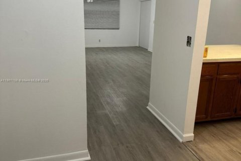 Condo in Delray Beach, Florida, 2 bedrooms  № 1963646 - photo 5