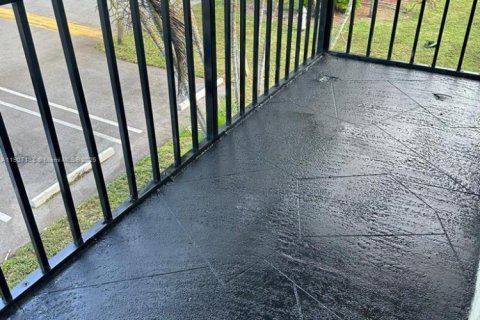 Condo in Delray Beach, Florida, 2 bedrooms  № 1963646 - photo 3