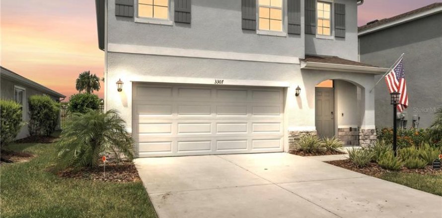 House in Bradenton, Florida 5 bedrooms, 234.3 sq.m. № 1910588