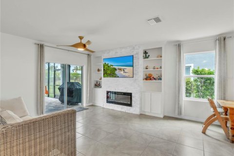 House in Bradenton, Florida 5 bedrooms, 234.3 sq.m. № 1910588 - photo 12