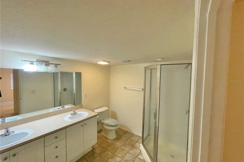Condo in Altamonte Springs, Florida, 2 bedrooms № 2196542 - photo 15
